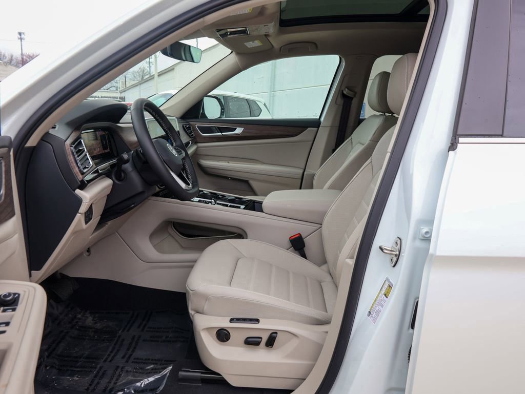 New 2026 Volkswagen Atlas SEL image 10