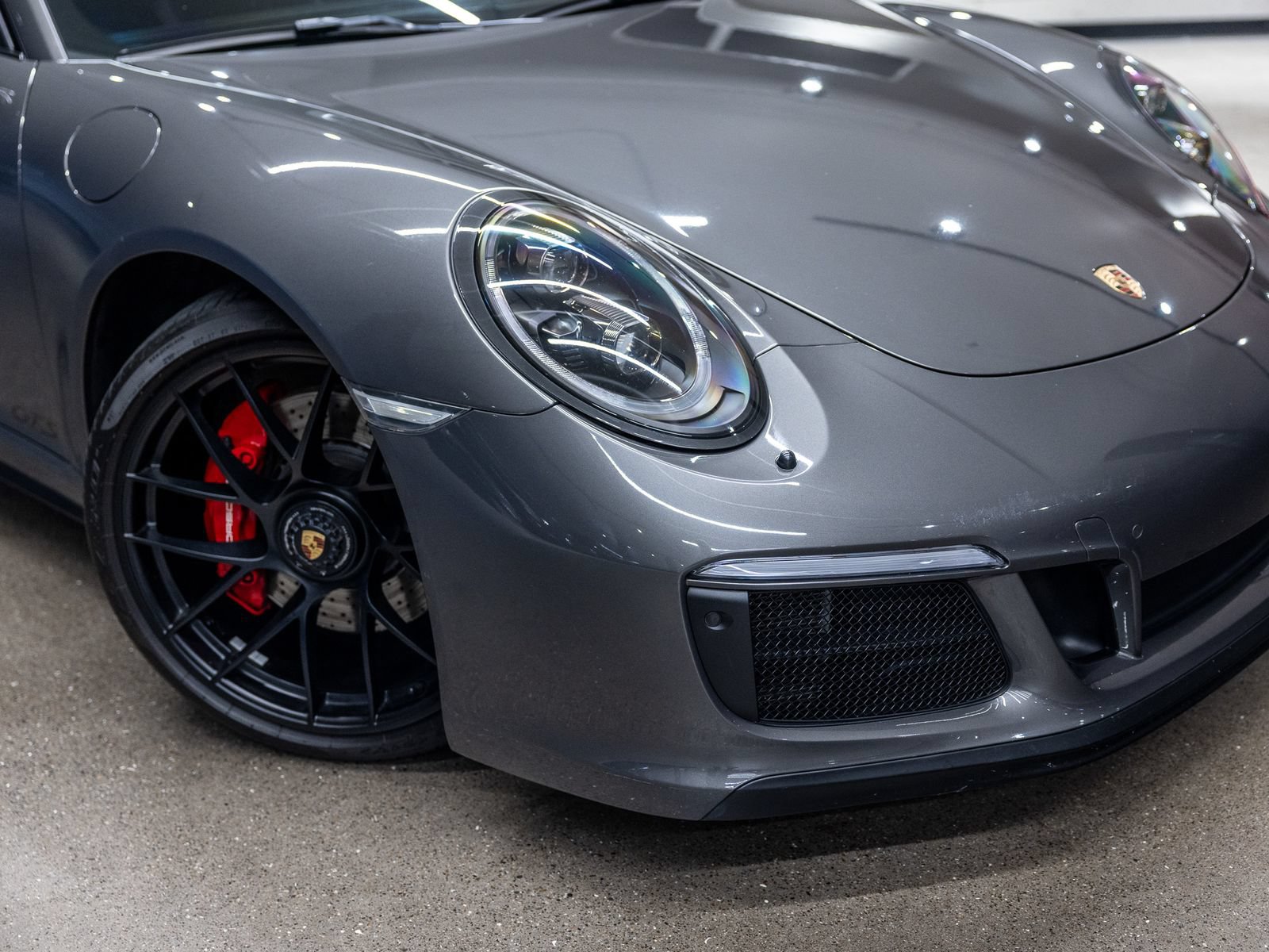 Certified 2018 Porsche 911 Carrera GTS RWD image 16