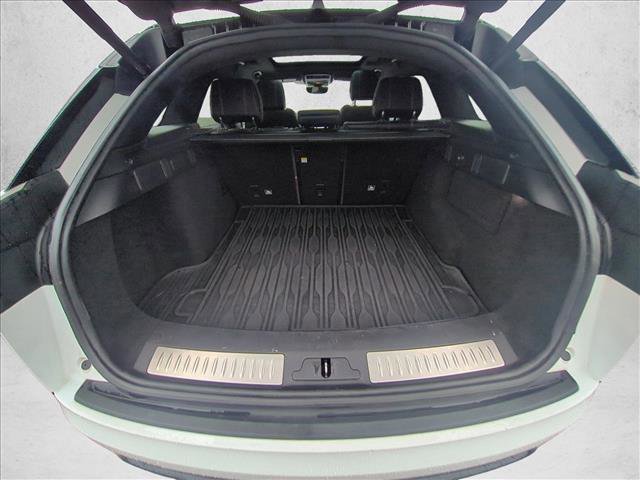 Used 2018 Land Rover Range Rover Velar S image 25