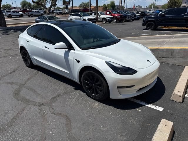 Used 2023 Tesla Model 3 Standard Range RWD image 3