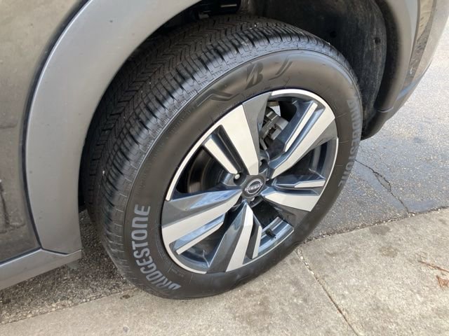 Used 2026 Nissan Rogue SL AWD/4WD image 35
