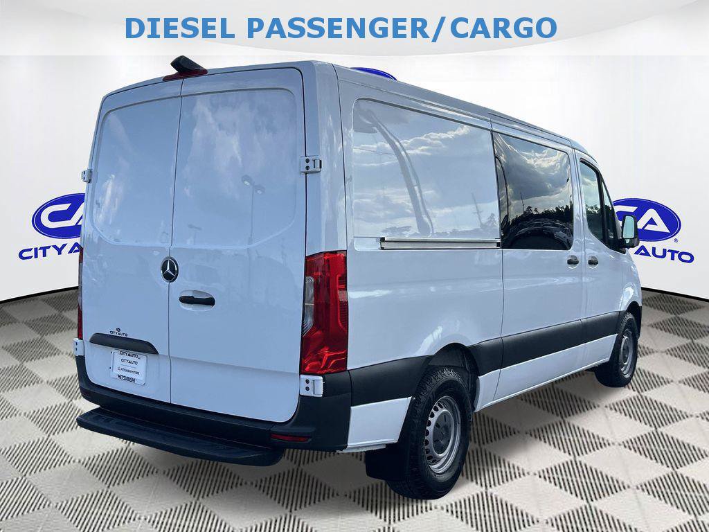 Used 2022 Mercedes-Benz Sprinter 2500 image 4