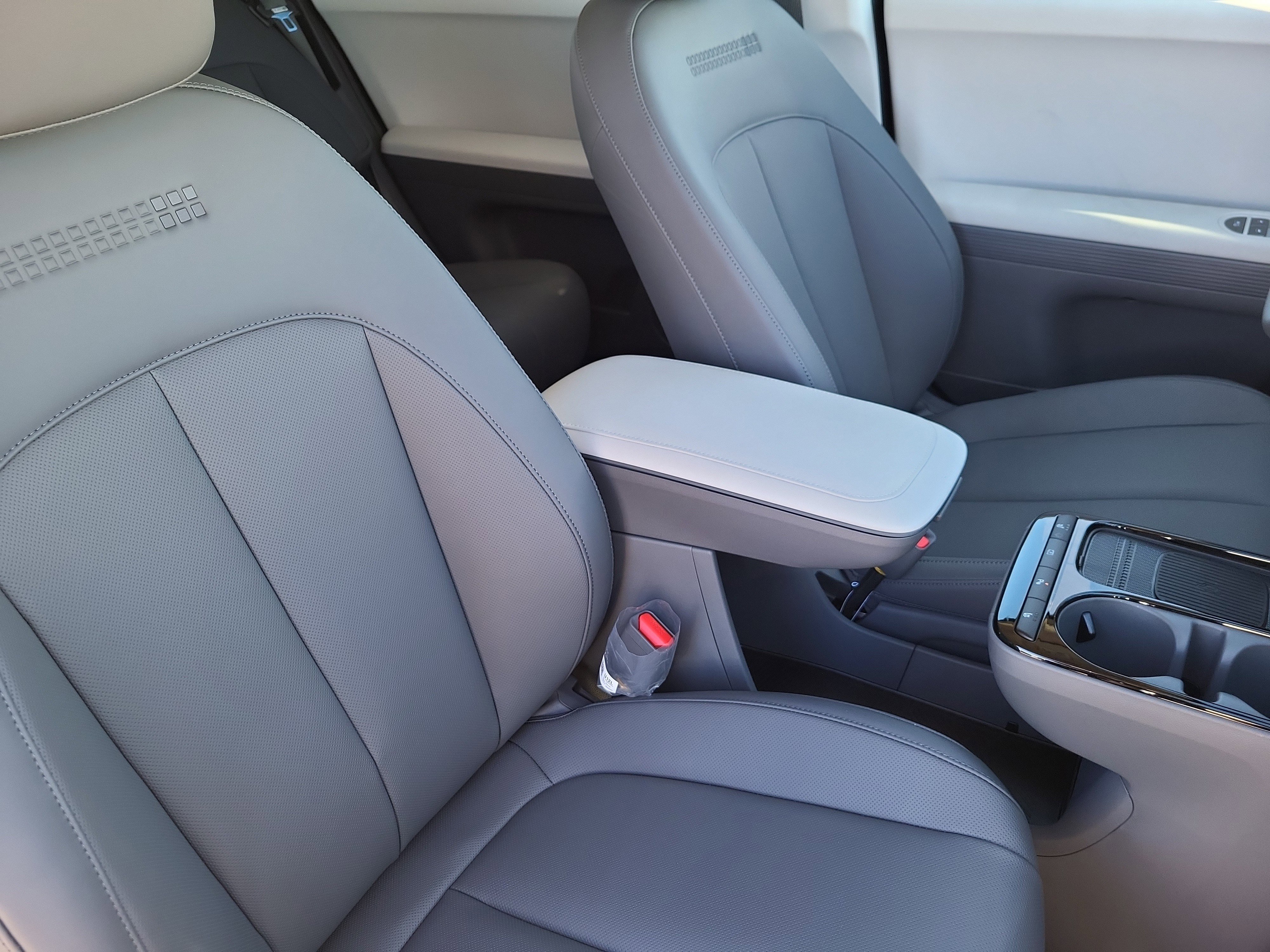 New 2026 Hyundai Ioniq 5 SEL image 12