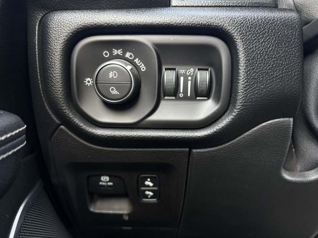 Used 2021 RAM 1500 Laramie image 13