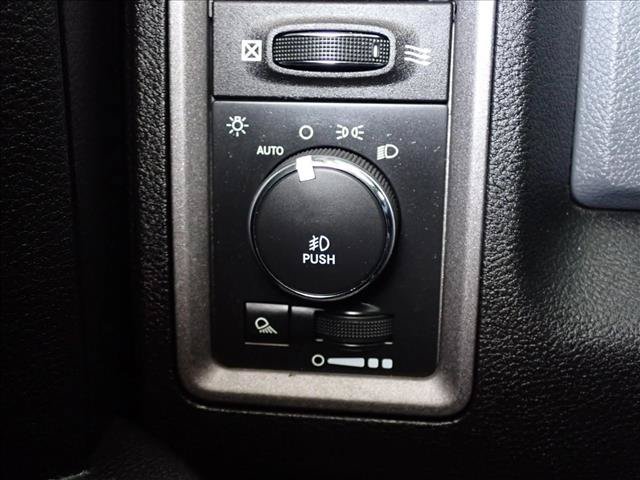Used 2014 RAM 1500 Express AWD/4WD image 21