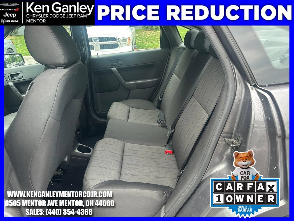 Used 2010 Ford Focus SE FWD image 20