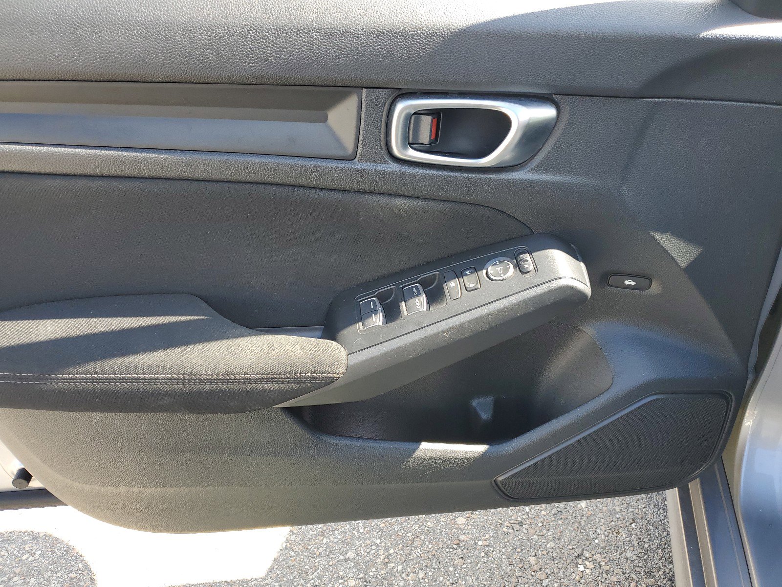 Used 2022 Honda Civic LX image 21