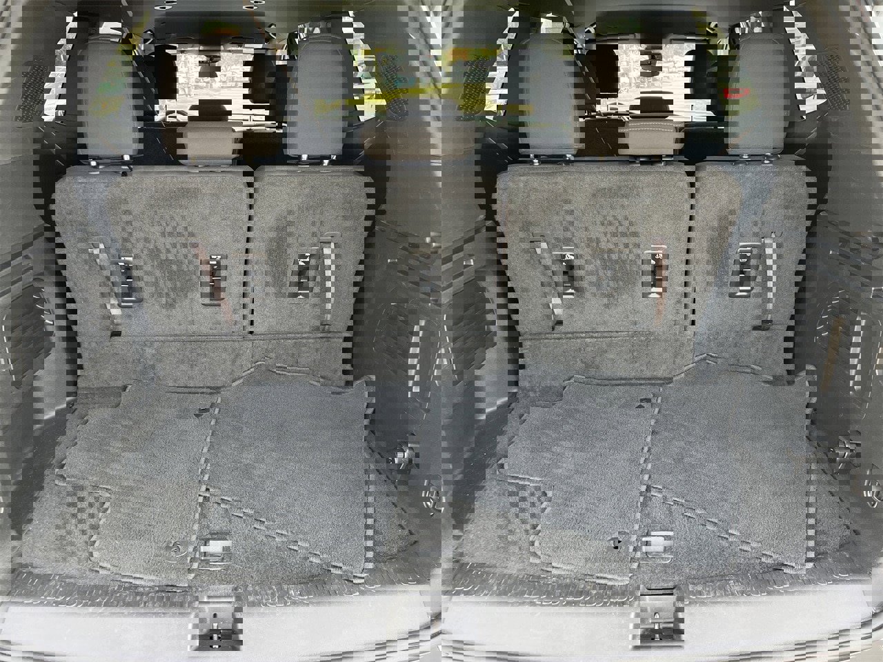 Used 2025 GMC Acadia Elevation image 26