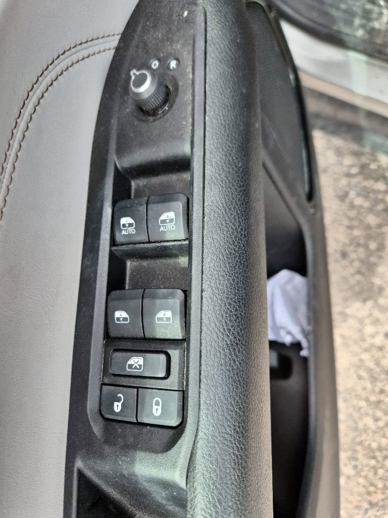 Used 2022 Jeep Compass Limited AWD/4WD image 6