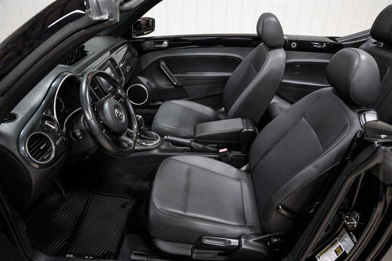 Used 2013 Volkswagen Beetle 2.0T FWD image 8