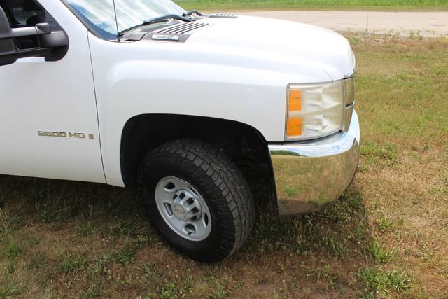 Used 2007 Chevrolet Silverado 2500 W/T AWD/4WD image 6