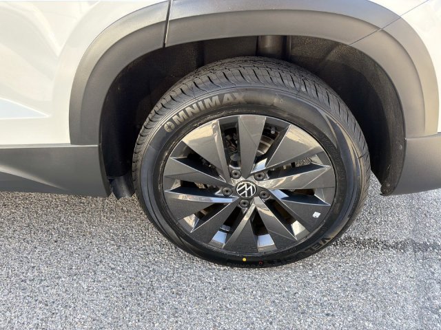 Certified 2023 Volkswagen Taos S FWD image 6