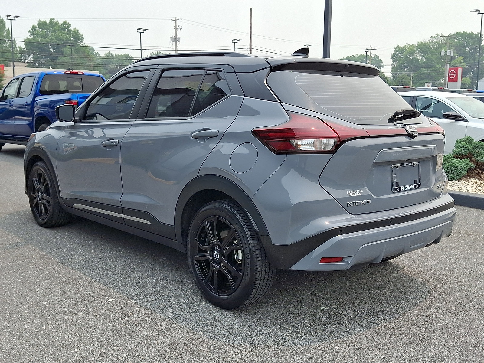 Certified 2023 Nissan Kicks SR w/ SR Premium Package FWD image 5