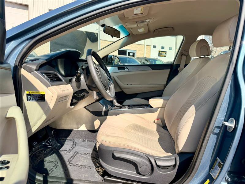 Used 2015 Hyundai Sonata SE FWD image 6