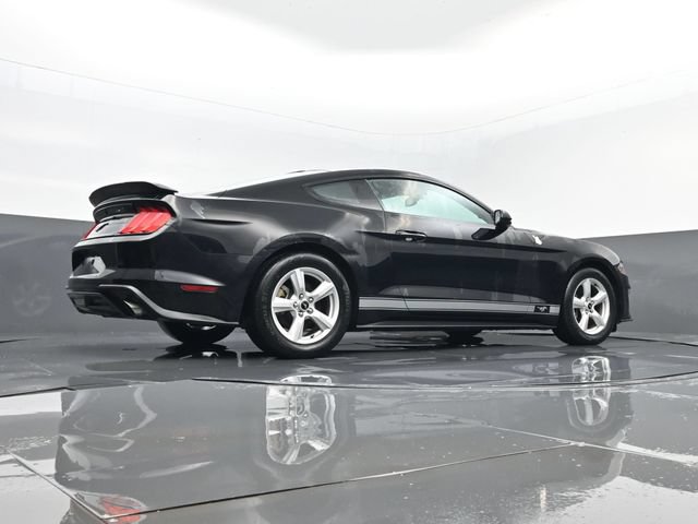 Used 2019 Ford Mustang Coupe RWD image 21