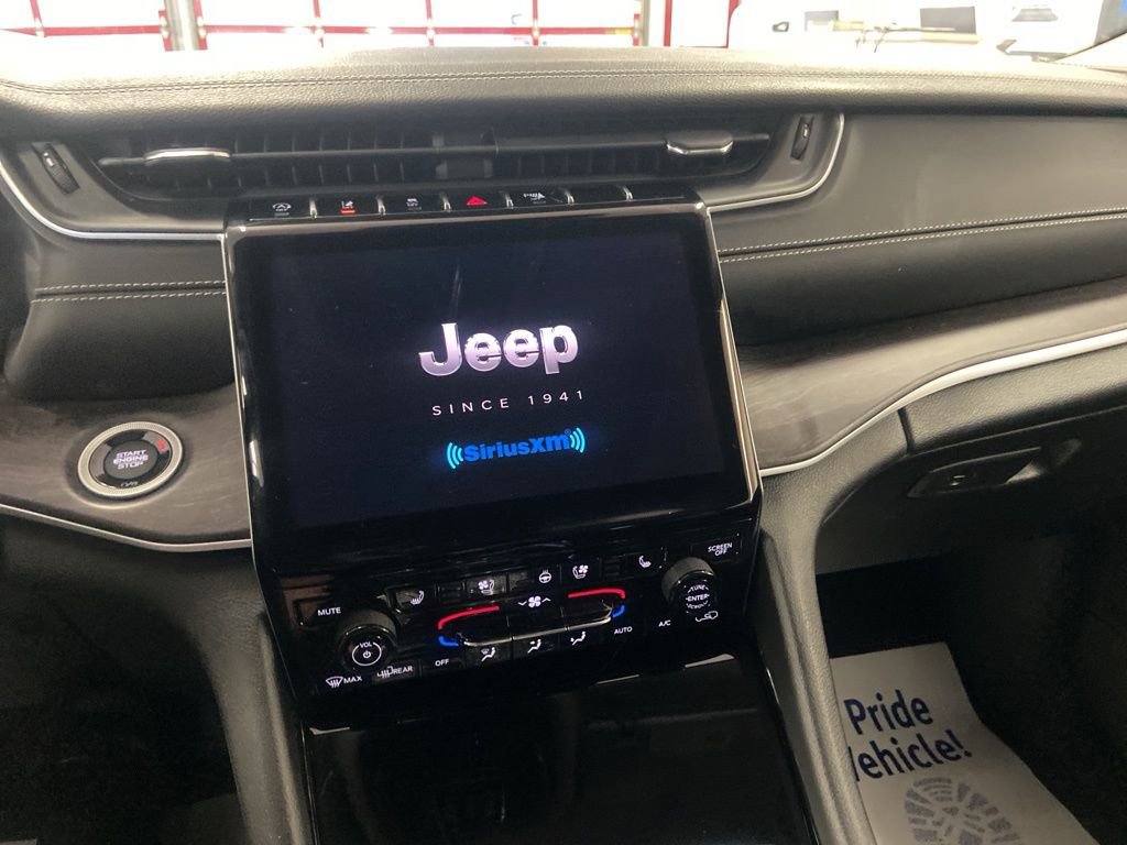 Certified 2023 Jeep Grand Cherokee L Limited w/ Luxury Tech Group II AWD/4WD image 25