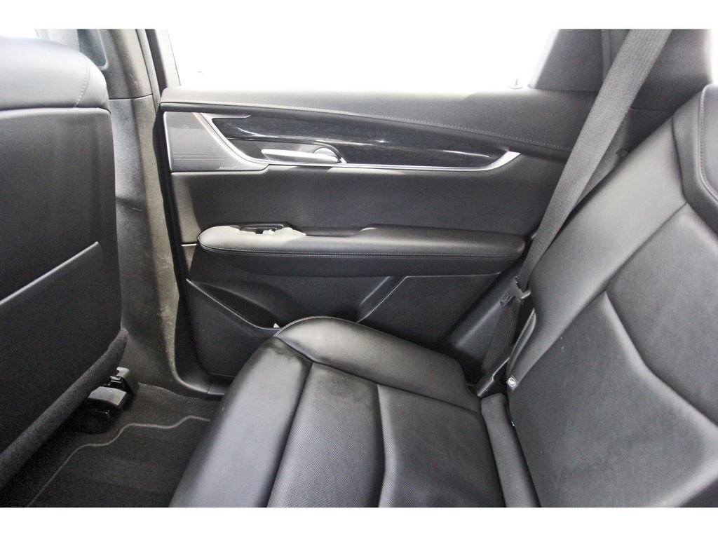 Used 2023 Cadillac XT5 Premium Luxury FWD image 12