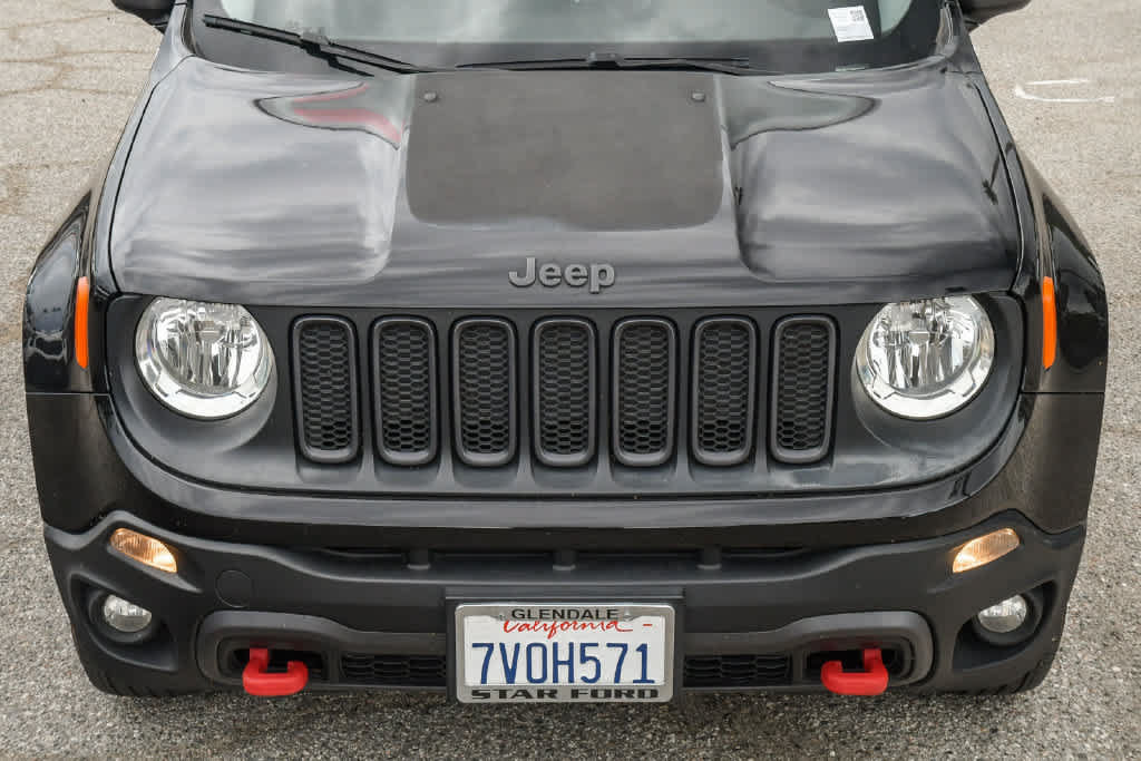 Used 2016 Jeep Renegade Trailhawk w/ Premium Trailhawk Package AWD/4WD image 4