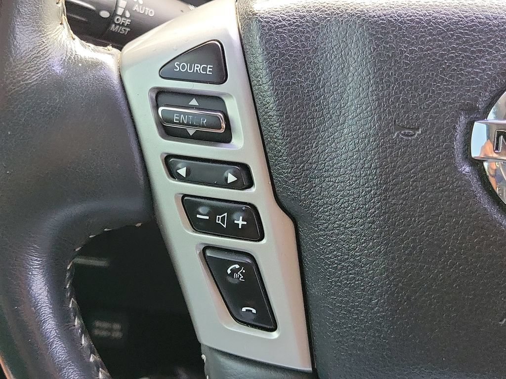 Used 2017 Nissan Titan PRO-4X w/ Pro-4x Convenience Package AWD/4WD image 30