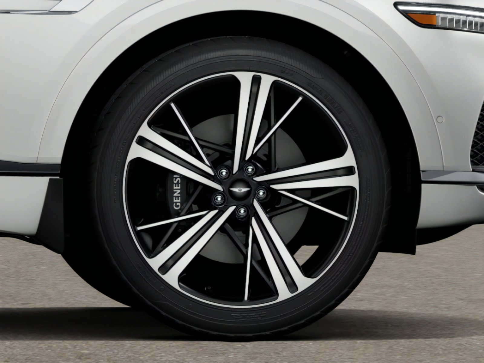 New 2026 Genesis GV80 3.5T e-SC image 8