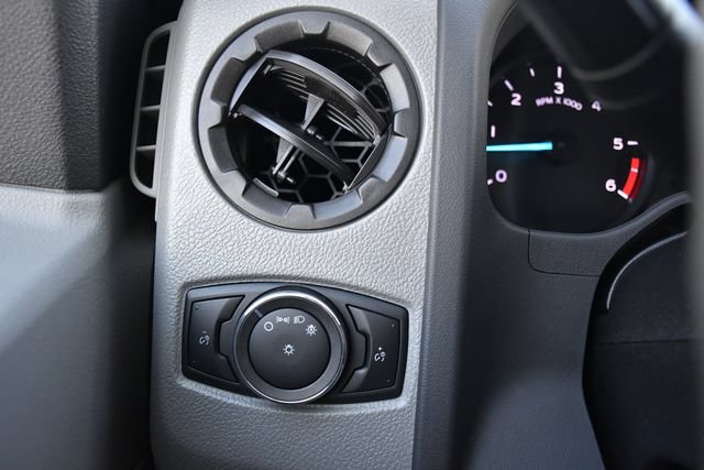 Used 2023 Ford E-450 and Econoline 450 Super Duty w/ Power Windows & Locks Group RWD image 25