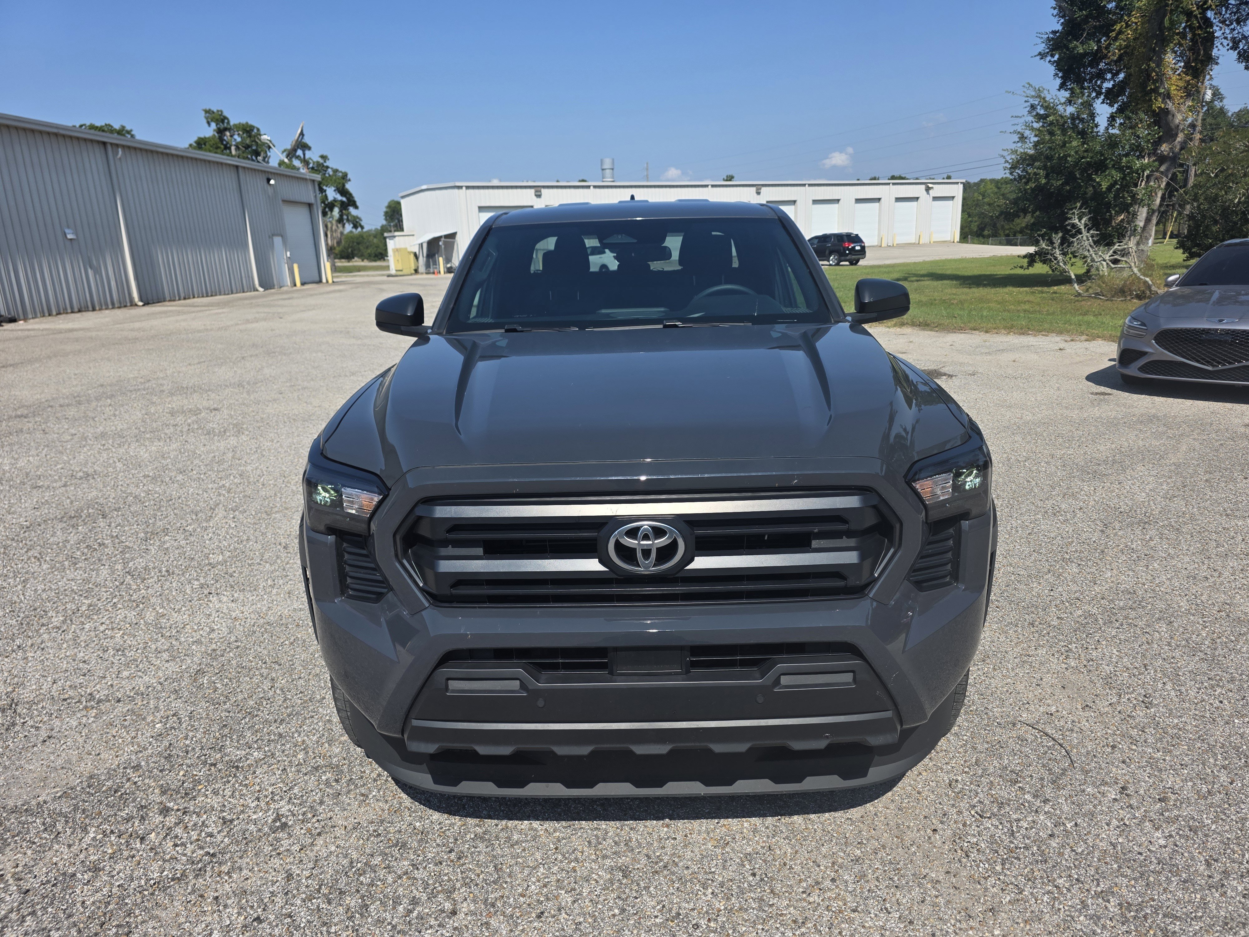 Used 2024 Toyota Tacoma SR image 3