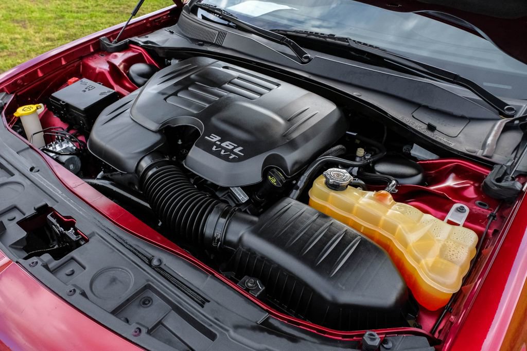 Used 2019 Chrysler 300 Touring w/ Sport Appearance Package image 52