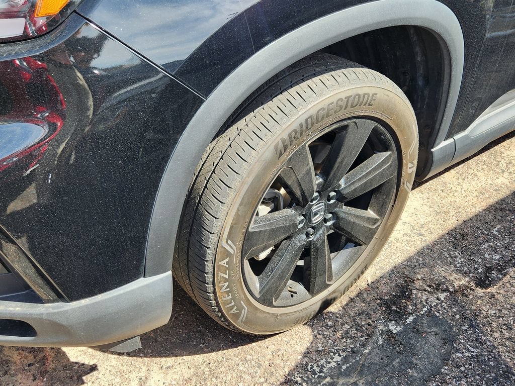 Used 2025 Honda Pilot Black Edition image 6