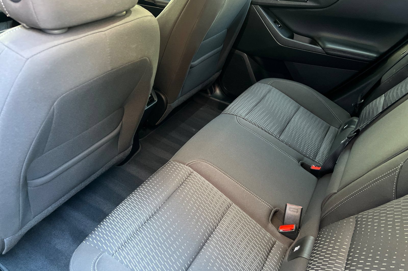 Used 2025 Chevrolet Equinox LT AWD/4WD image 16