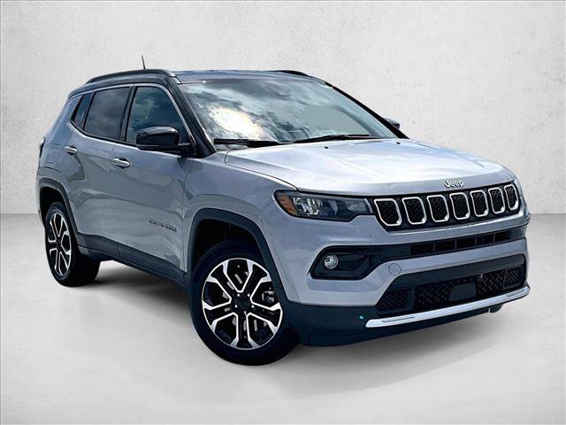 Used 2024 Jeep Compass Limited AWD/4WD image 12