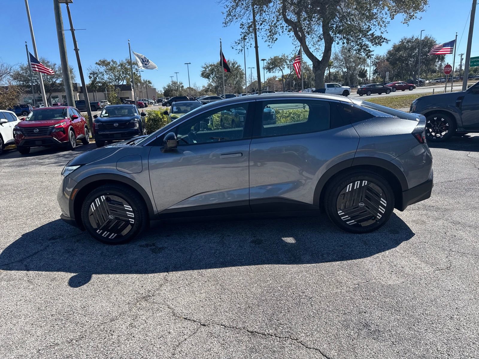 New 2026 Nissan Leaf w/ Floor Mat Package (S+) FWD image 9