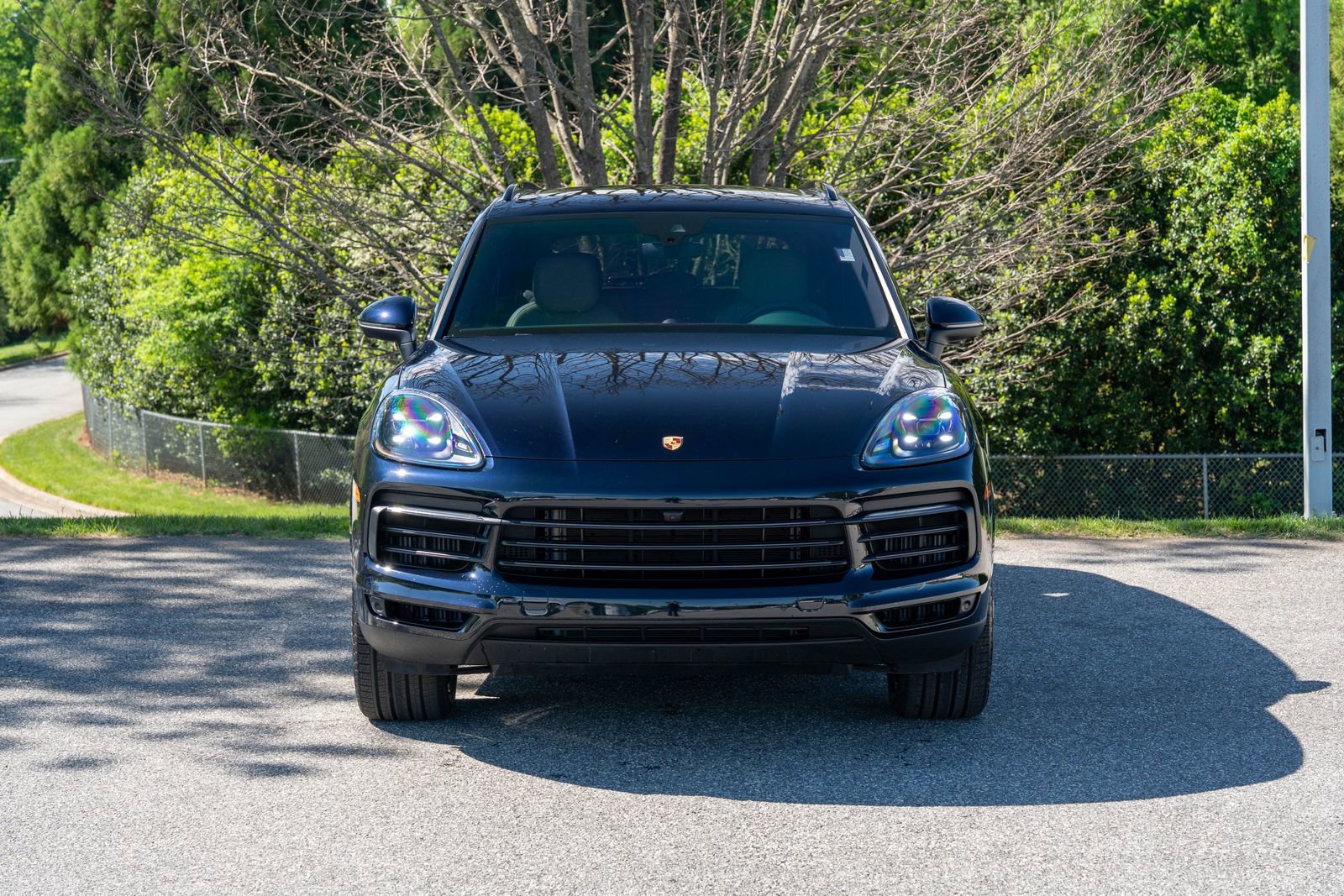 Certified 2023 Porsche Cayenne Platinum Edition image 10