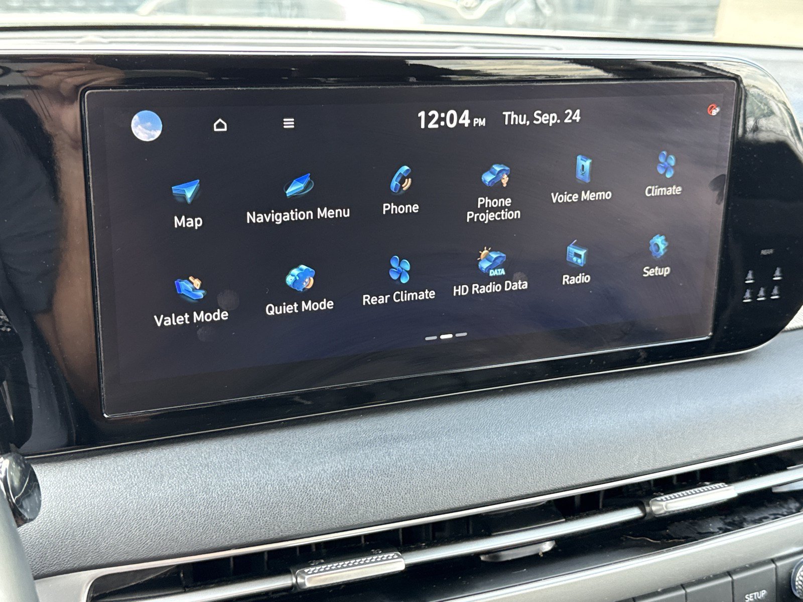 Certified 2024 Hyundai Palisade SEL FWD image 28