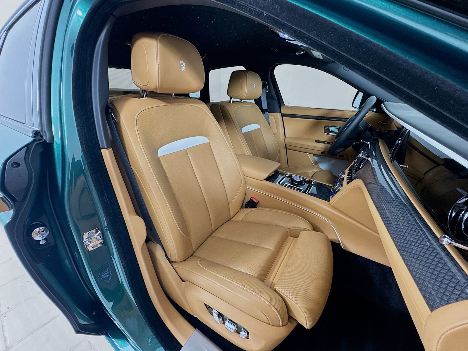 Certified 2024 Rolls-Royce Ghost Black Badge image 27