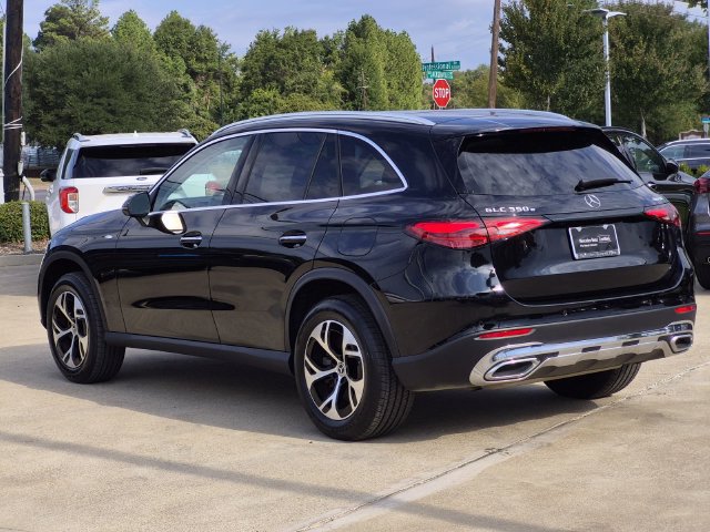 Used 2025 Mercedes-Benz GLC 350e 4MATIC image 4