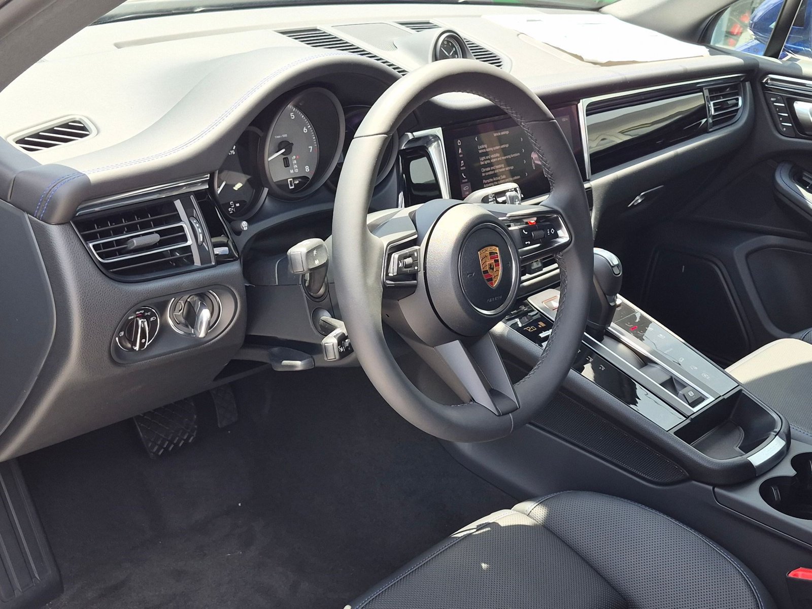 New 2026 Porsche Macan S AWD/4WD image 4
