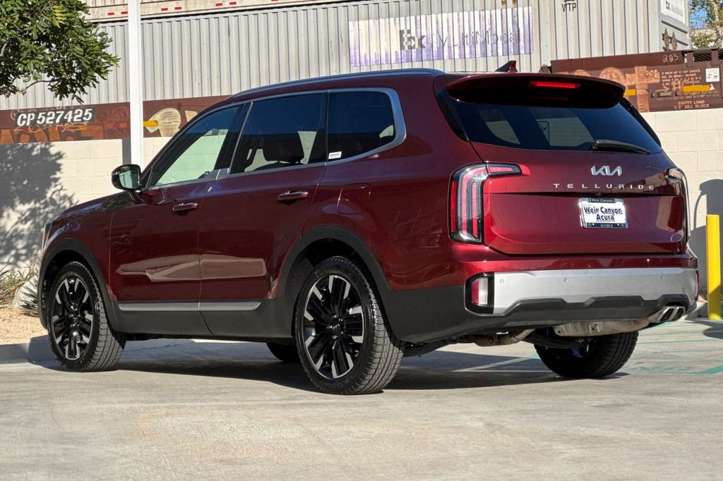 Used 2023 Kia Telluride SX image 3