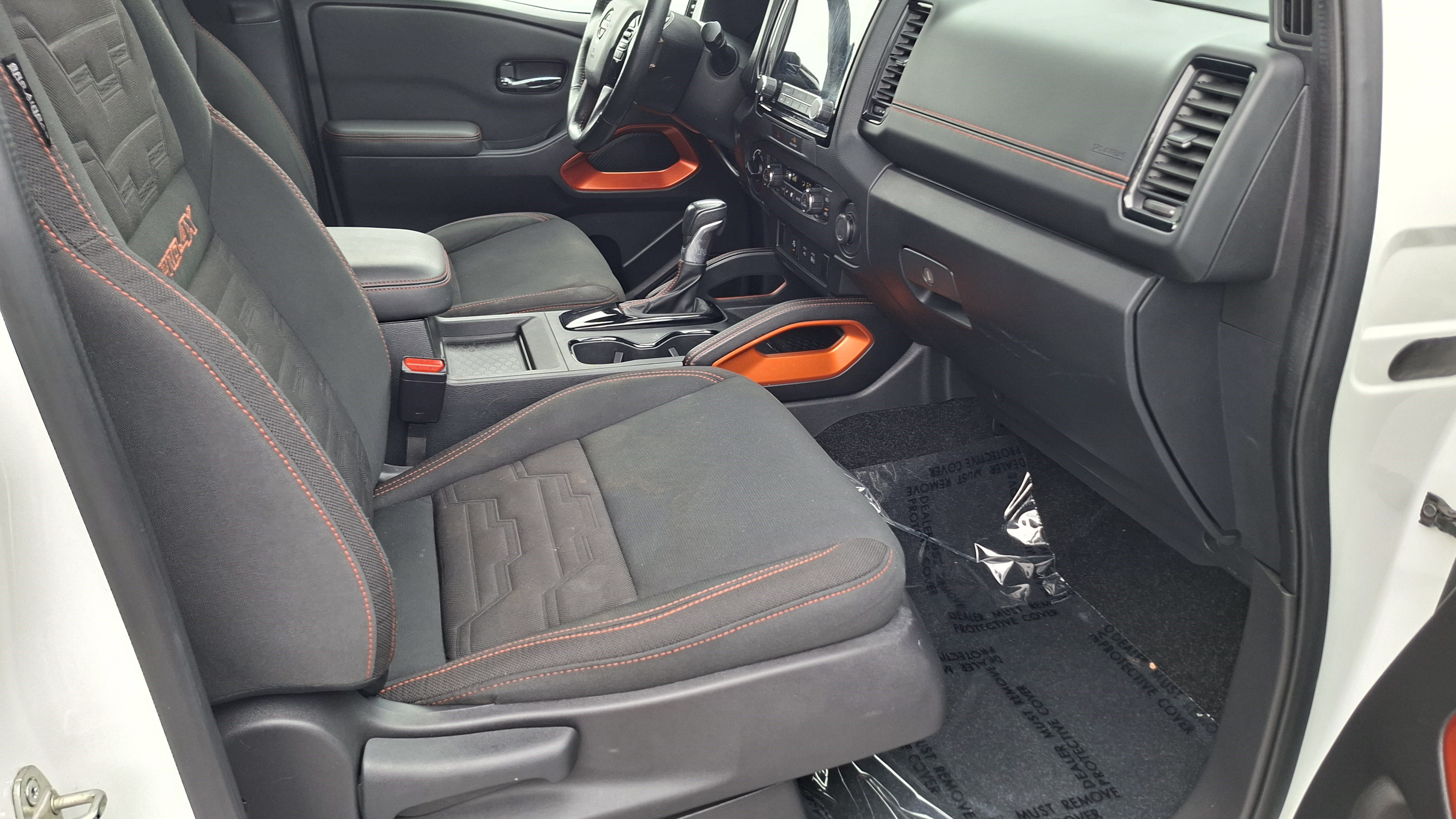 Used 2023 Nissan Frontier PRO-4X w/ Technology Package AWD/4WD image 23