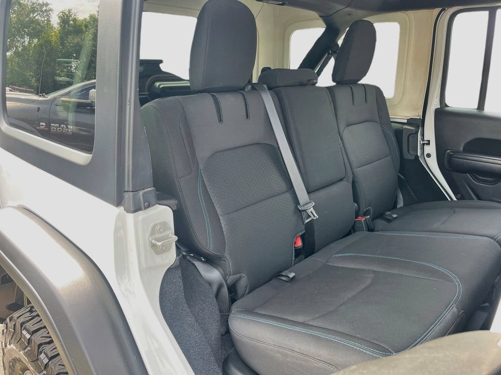 Certified 2022 Jeep Wrangler Unlimited Rubicon 4xe AWD/4WD image 26