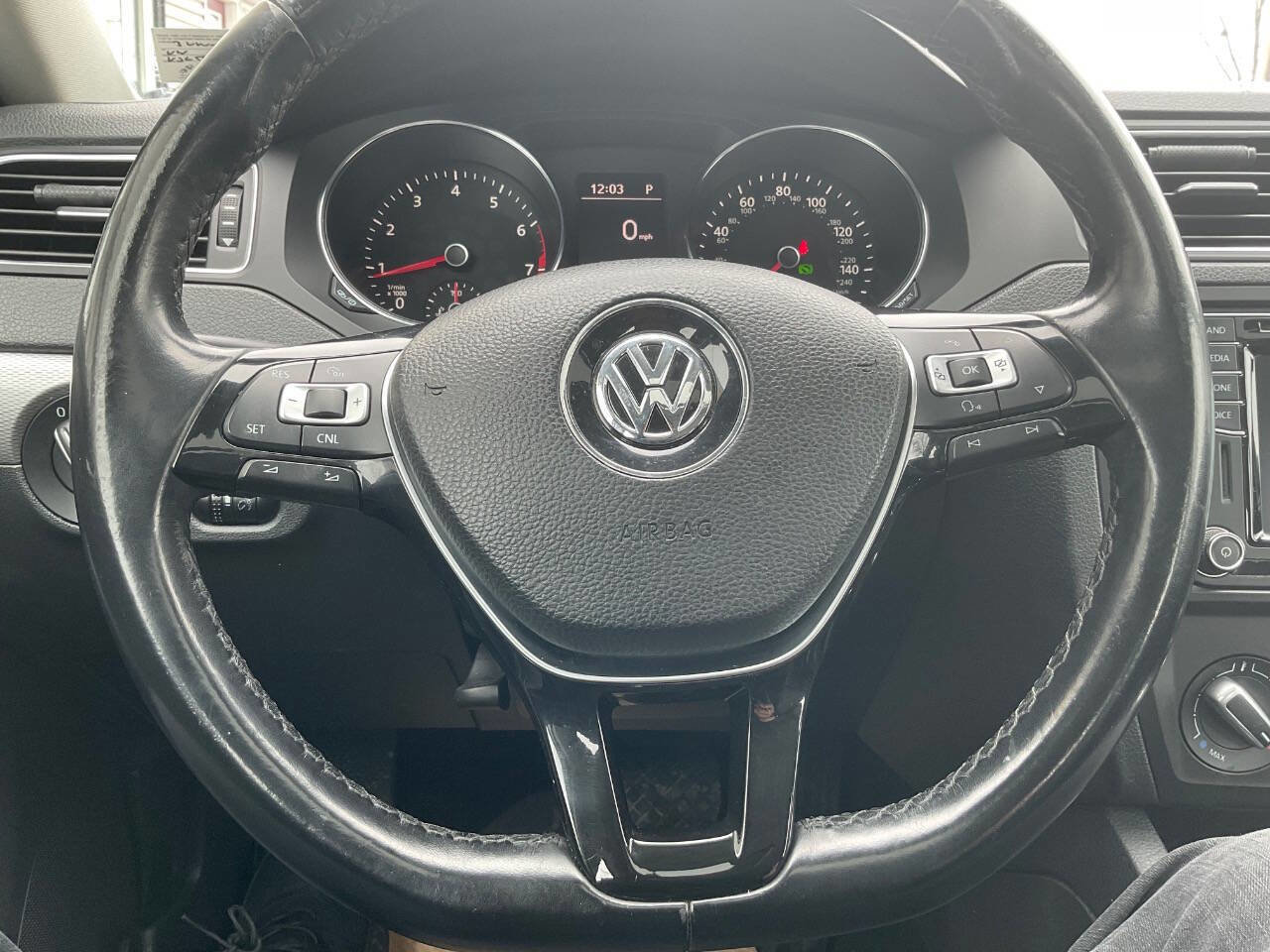 Used 2017 Volkswagen Jetta SE image 14