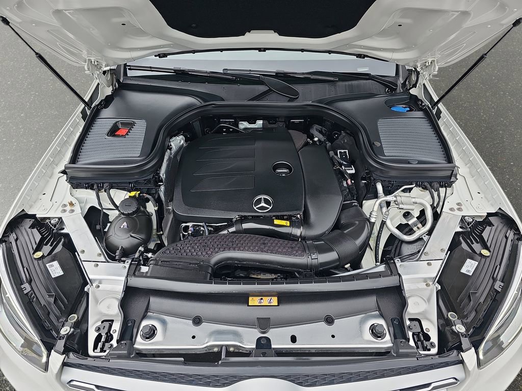 Used 2022 Mercedes-Benz GLC 300 4MATIC image 33