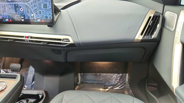 Used 2023 BMW iX M60 image 36