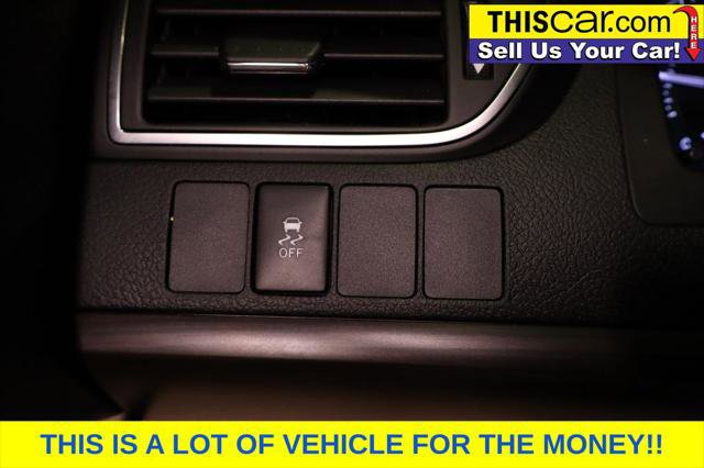 Used 2017 Toyota Camry XLE image 12