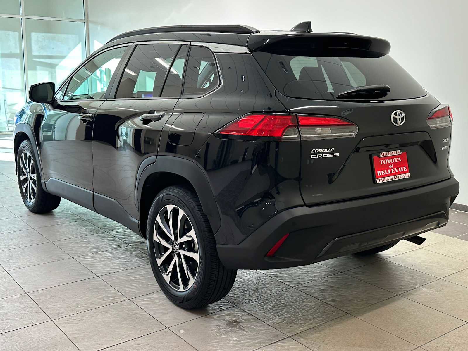 Certified 2024 Toyota Corolla Cross XLE image 4