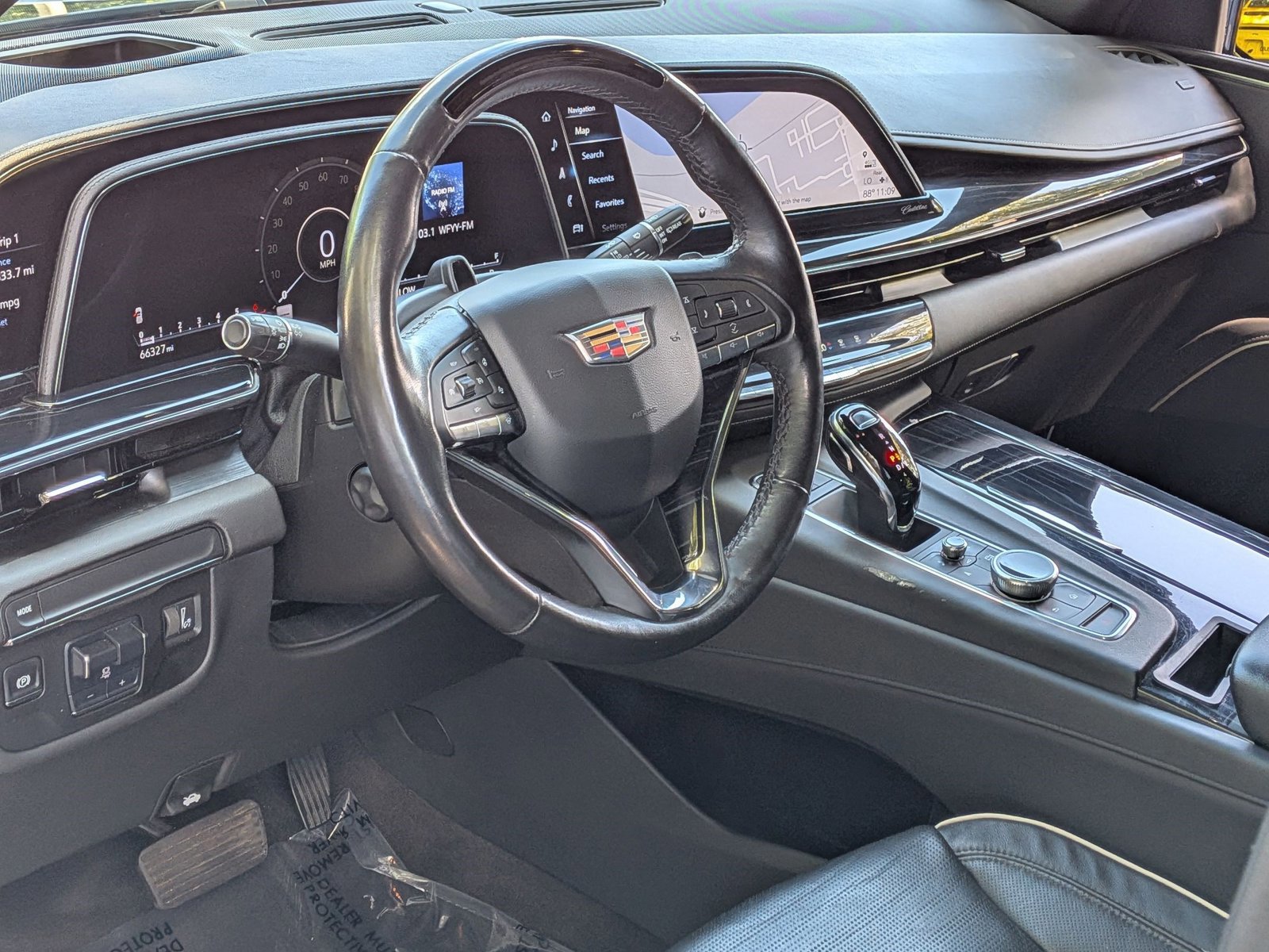 Used 2024 Cadillac Escalade Sport RWD image 4
