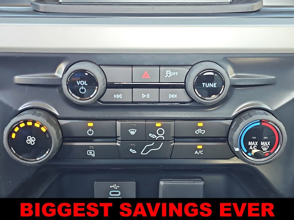 New 2025 Ford F550 4x4 Regular Cab Super Duty image 20