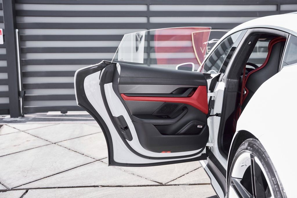 Used 2020 Porsche Taycan Turbo image 27