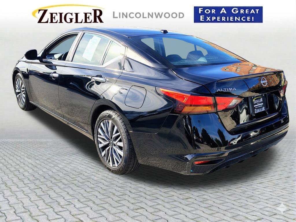 Used 2024 Nissan Altima 2.5 SV FWD image 7