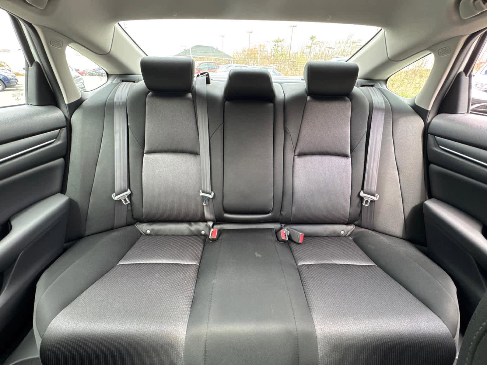 Used 2019 Honda Accord EX image 27