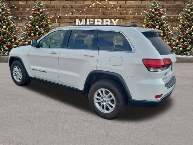 Used 2020 Jeep Grand Cherokee Laredo image 3